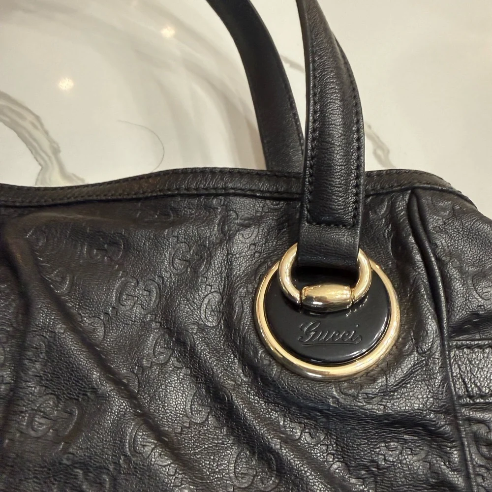 GUCCI Guccissima Leather Shoulder Bag Black Silver Hardware | Authentic - Picture 7 of 13